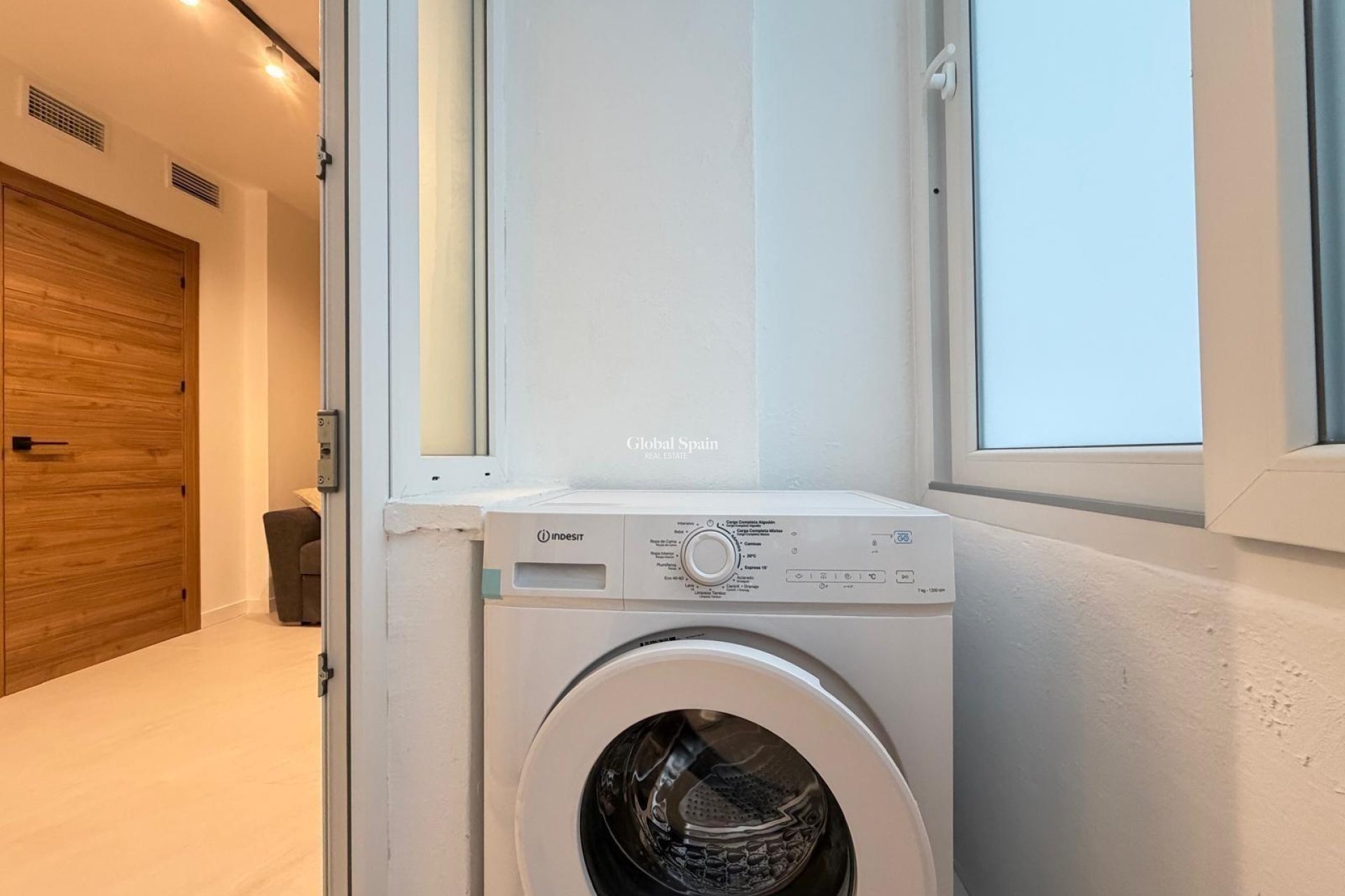 Resale - APARTMENT -
TORREVIEJA - Playa del Cura