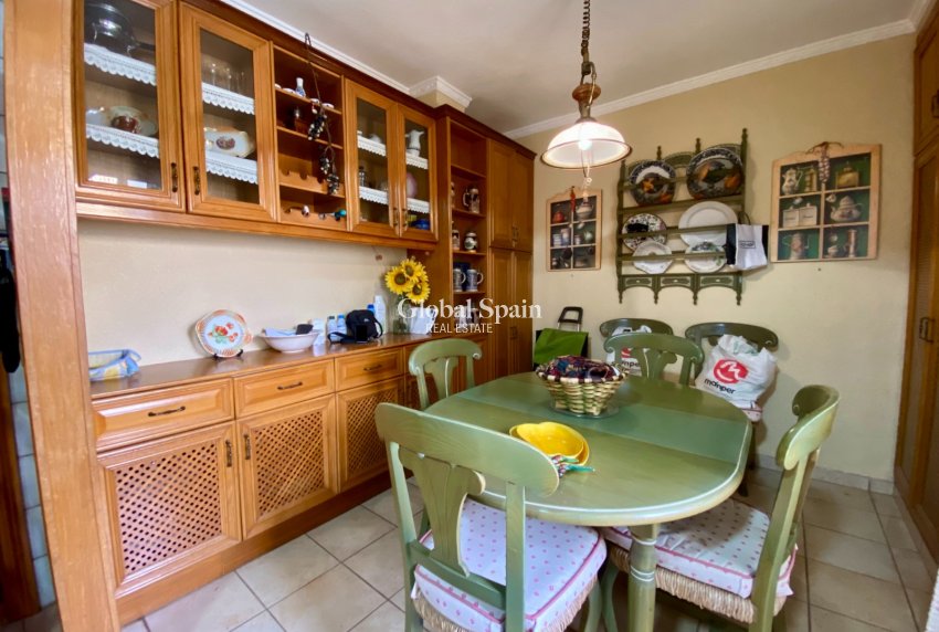 Resale - APARTMENT -
TORREVIEJA - Playa del Cura