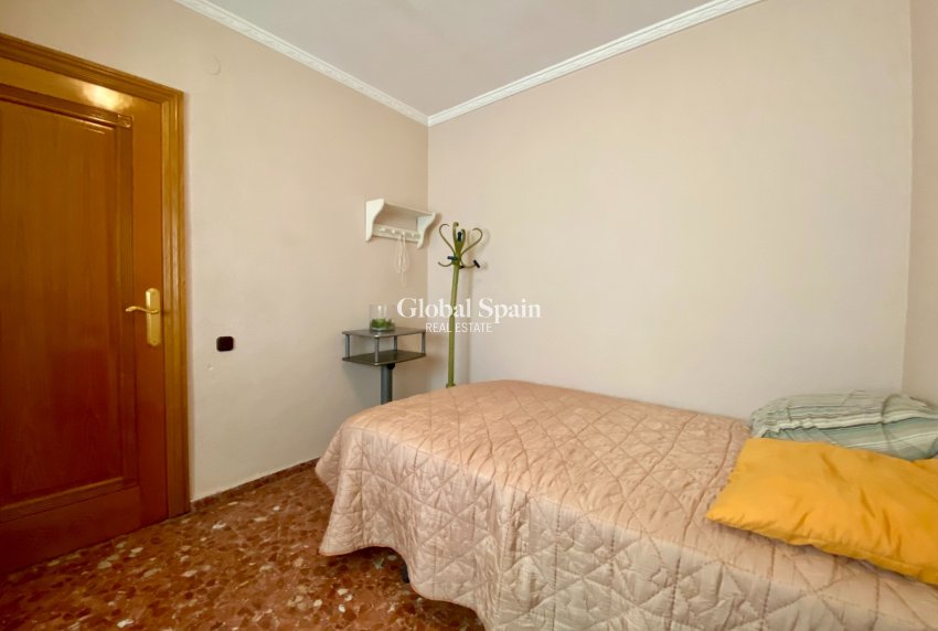 Resale - APARTMENT -
TORREVIEJA - Playa del Cura