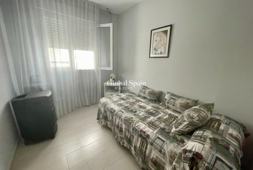 Resale - APARTMENT -
TORREVIEJA - Playa del Cura