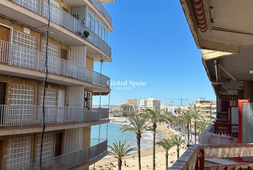 Resale - APARTMENT -
TORREVIEJA - Playa del Cura