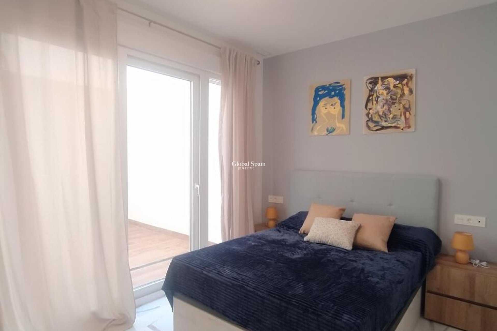 Resale - APARTMENT -
TORREVIEJA - Playa del Cura