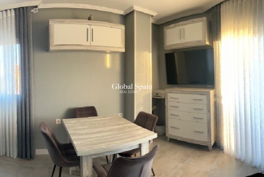 Resale - APARTMENT -
TORREVIEJA - Playa del Cura
