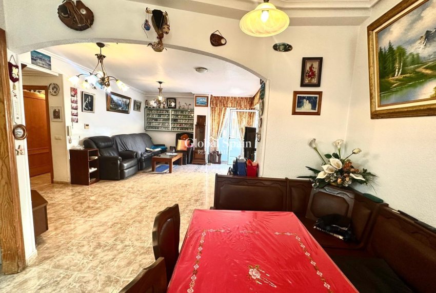 Resale - APARTMENT -
TORREVIEJA - Playa del Cura