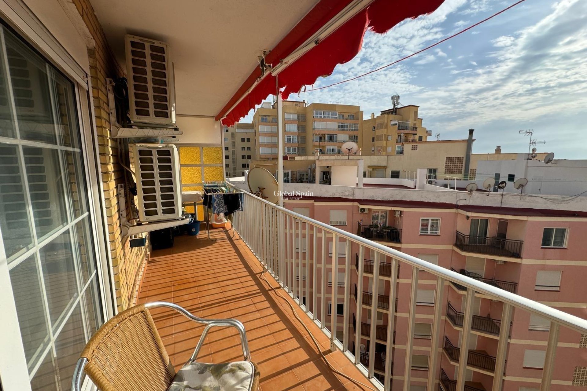 Resale - APARTMENT -
TORREVIEJA - Playa del Cura