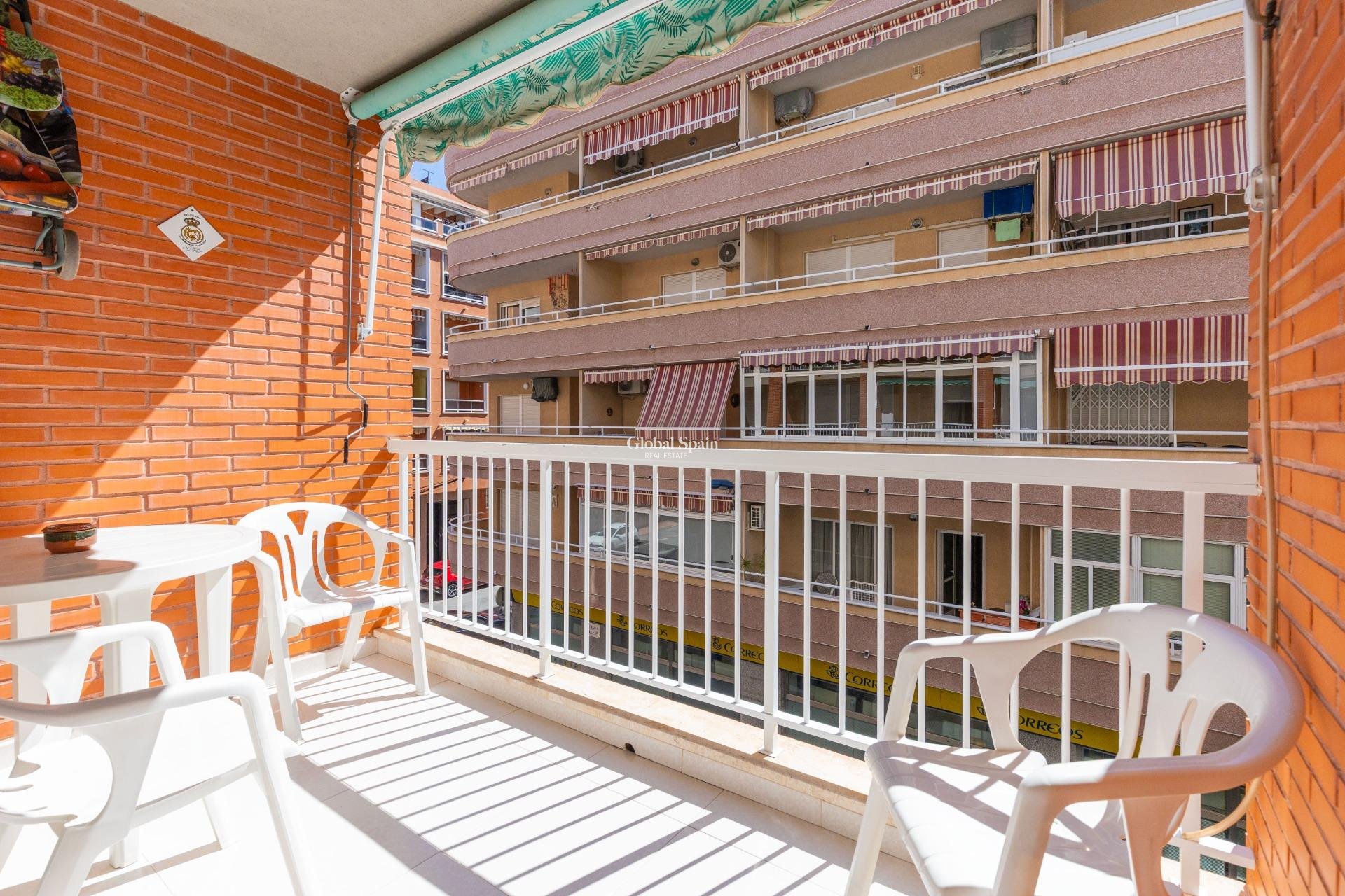 Resale - APARTMENT -
TORREVIEJA - Playa del cura