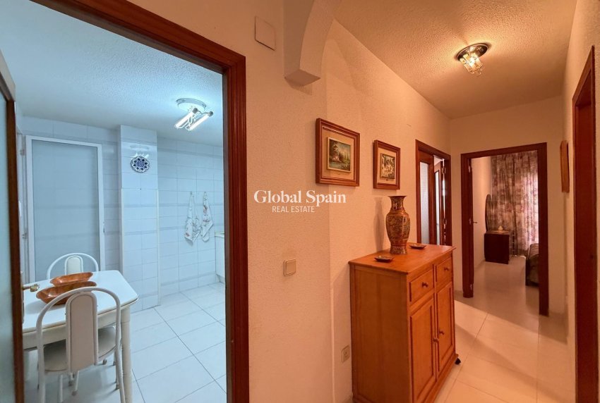 Resale - APARTMENT -
TORREVIEJA - Playa del Cura