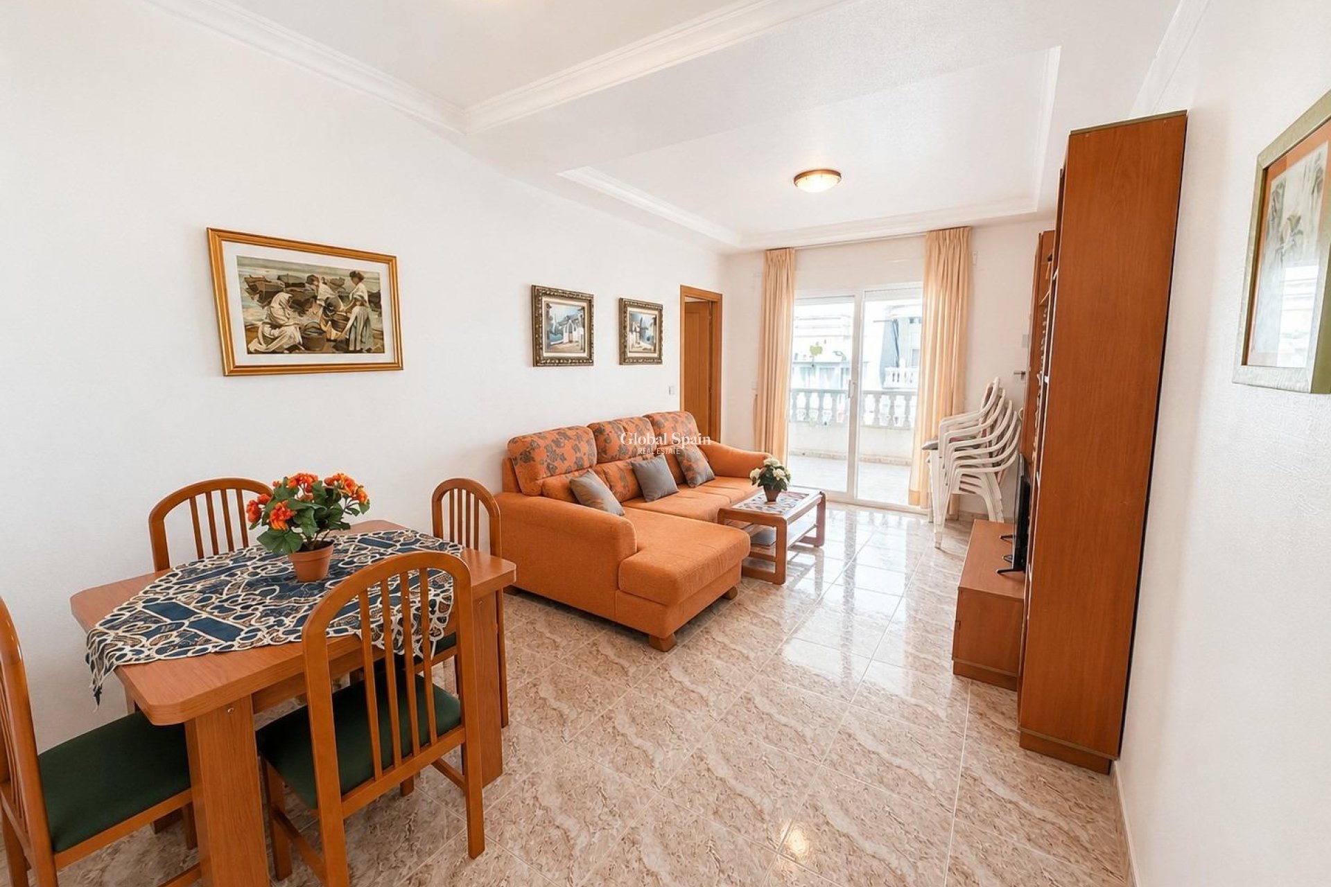 Resale - APARTMENT -
TORREVIEJA - Playa del cura