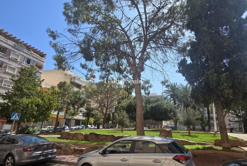 Resale - APARTMENT -
TORREVIEJA - Playa del Cura