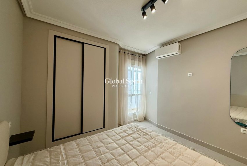 Resale - APARTMENT -
TORREVIEJA - Playa del Cura