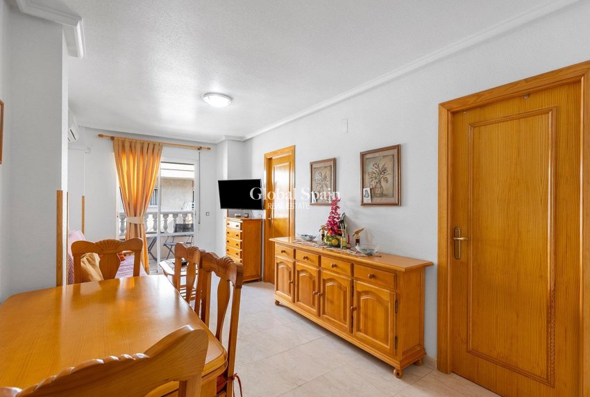 Resale - APARTMENT -
TORREVIEJA - Playa del cura