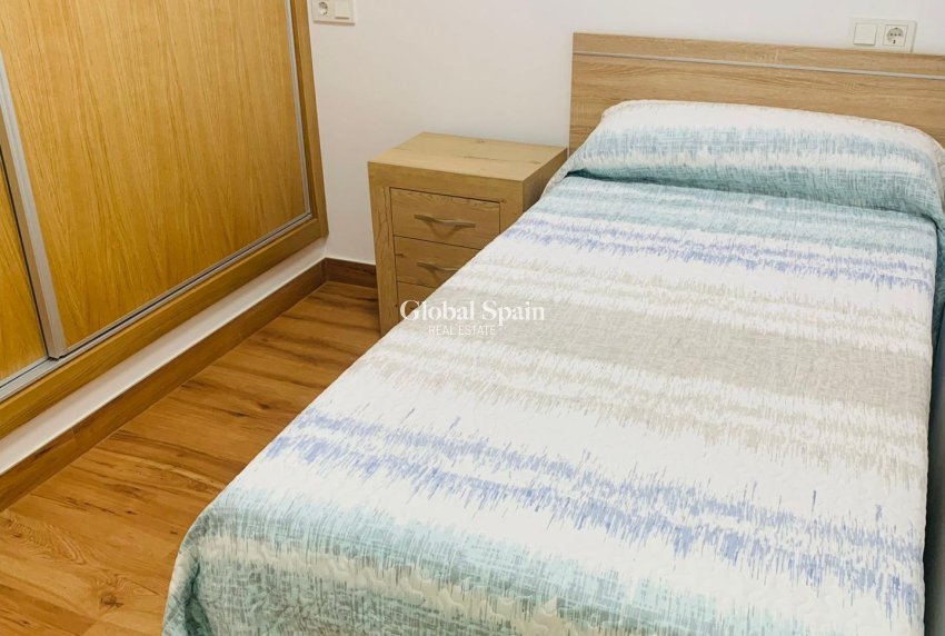 Resale - APARTMENT -
TORREVIEJA - Playa del Cura