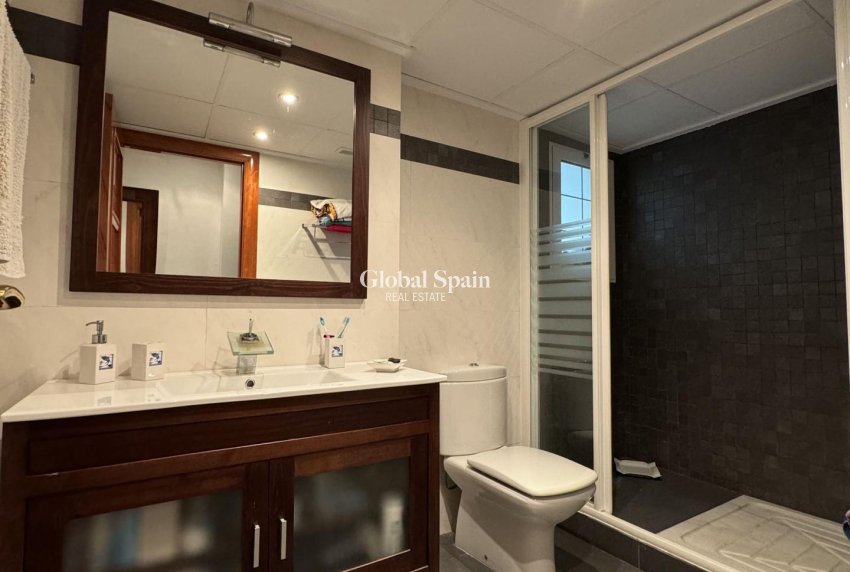 Resale - APARTMENT -
TORREVIEJA - Playa del Cura