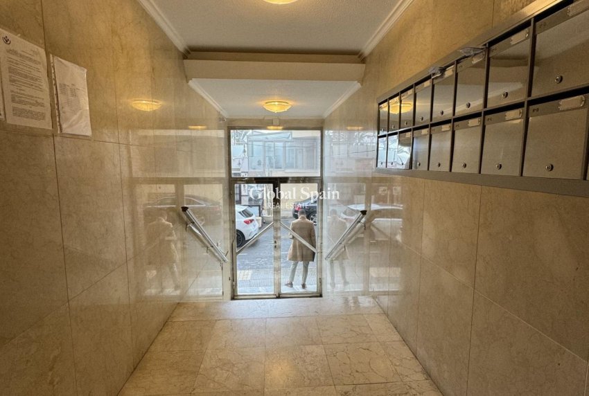 Resale - APARTMENT -
TORREVIEJA - Playa del Cura