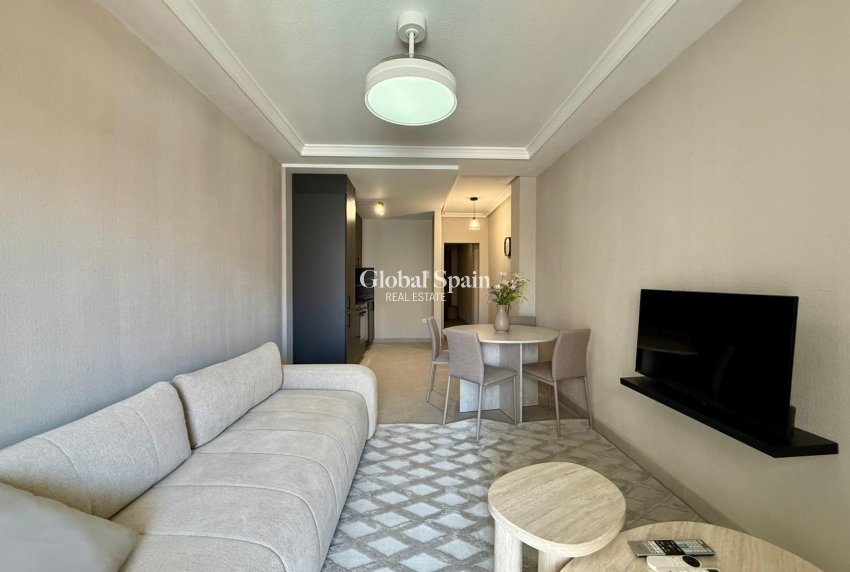 Resale - APARTMENT -
TORREVIEJA - Playa del Cura