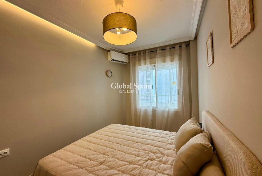 Resale - APARTMENT -
TORREVIEJA - Playa del Cura