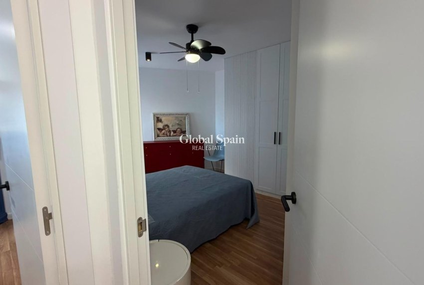 Resale - APARTMENT -
TORREVIEJA - Playa del Cura
