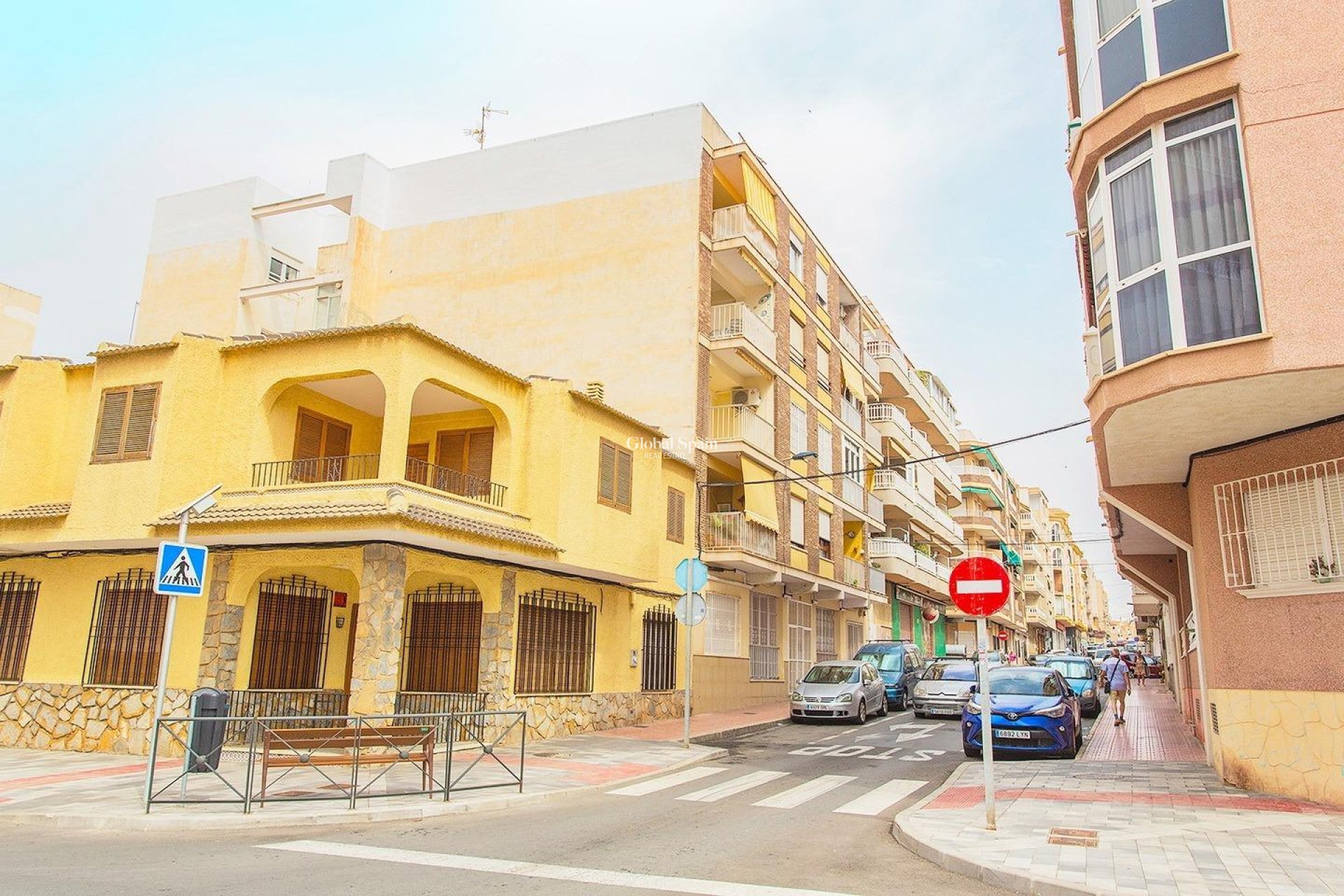 Resale - APARTMENT -
TORREVIEJA - Playa del Cura