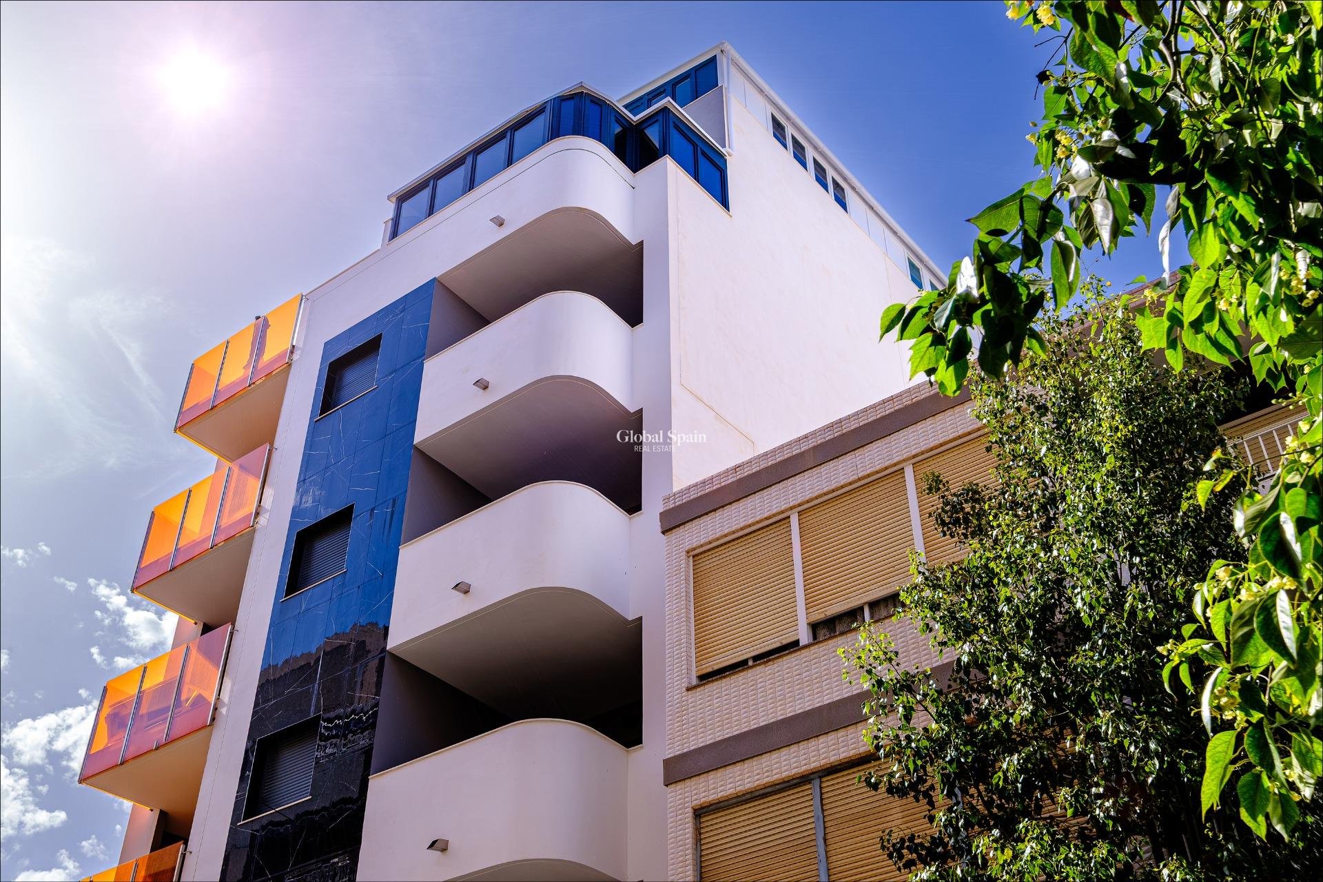 Resale - APARTMENT -
TORREVIEJA - Playa del Cura