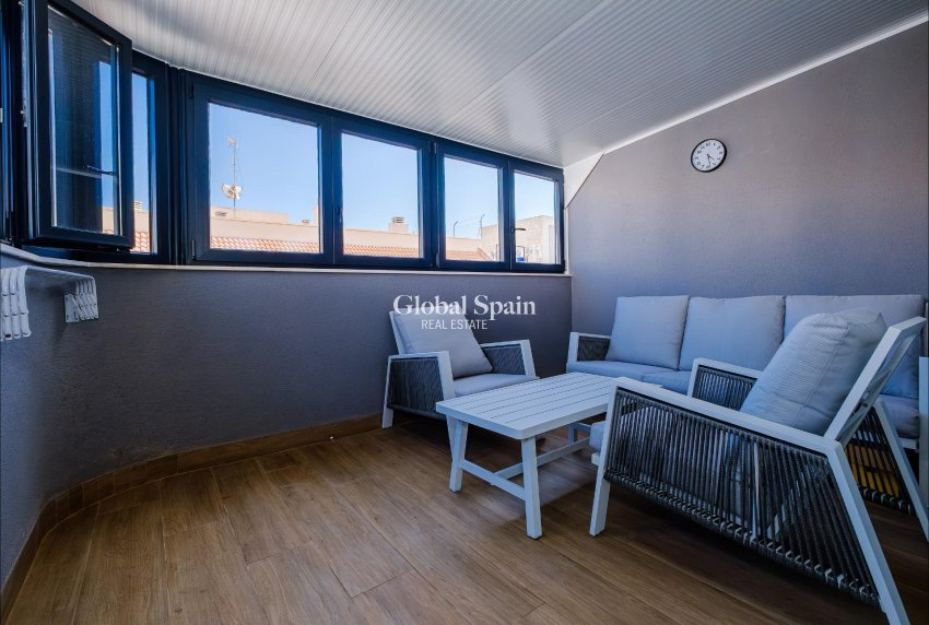 Resale - APARTMENT -
TORREVIEJA - Playa del Cura