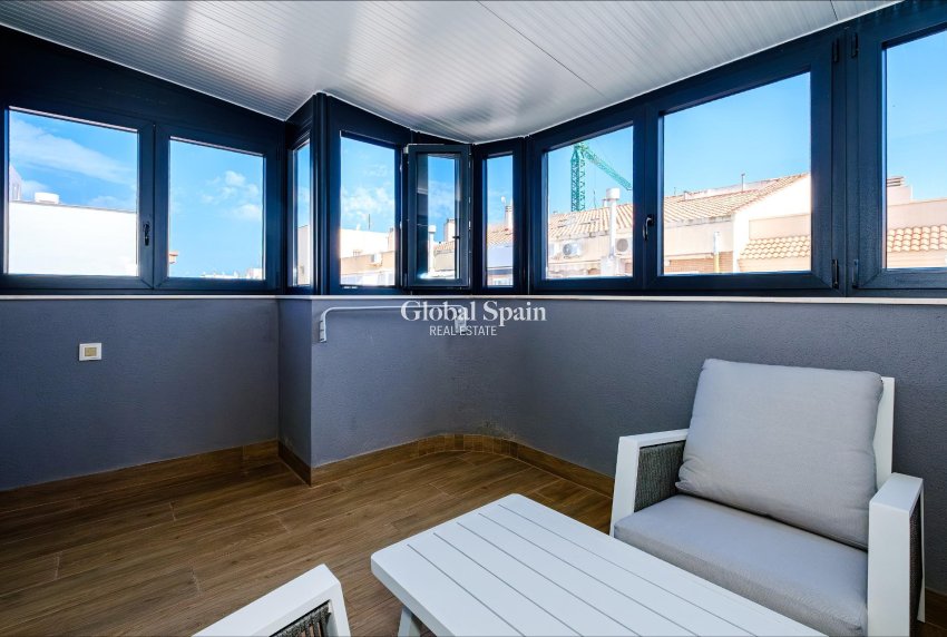 Resale - APARTMENT -
TORREVIEJA - Playa del Cura