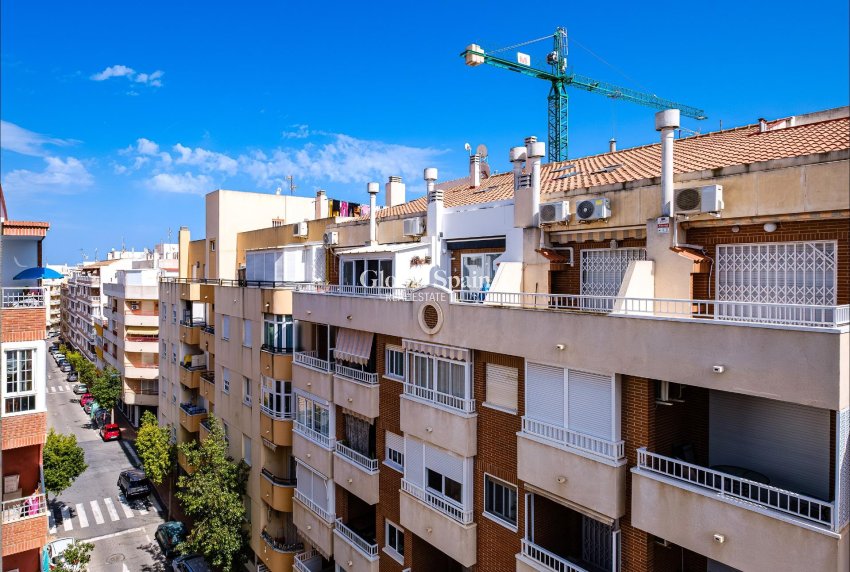Resale - APARTMENT -
TORREVIEJA - Playa del Cura