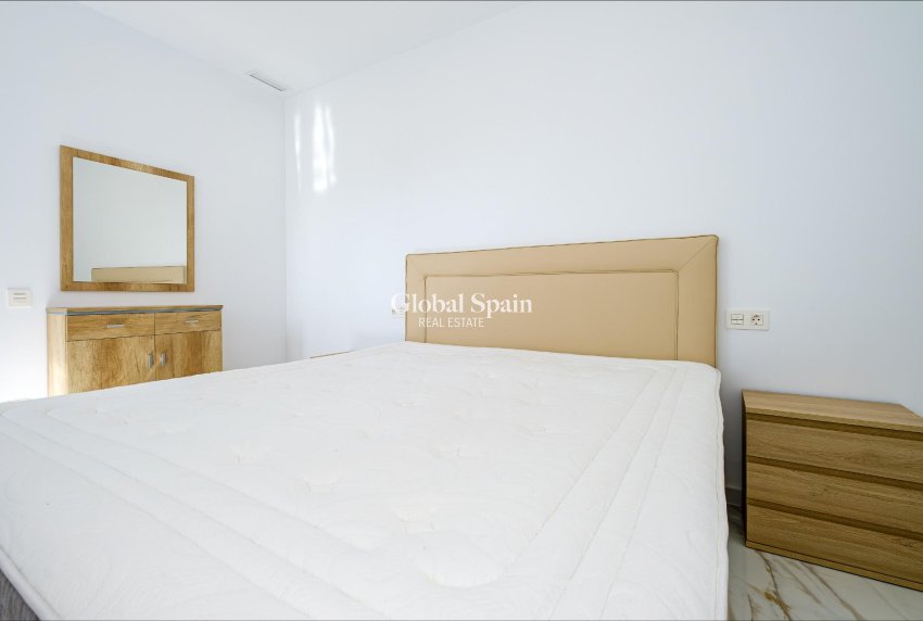 Resale - APARTMENT -
TORREVIEJA - Playa del Cura