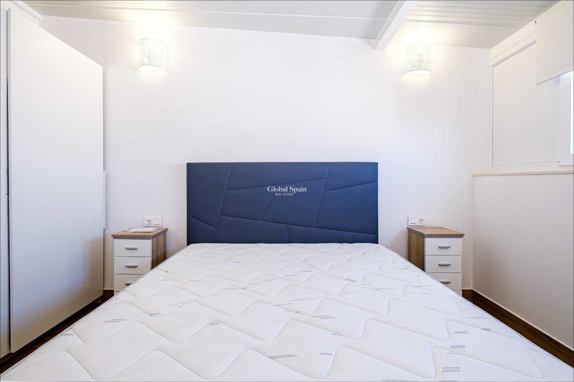 Resale - APARTMENT -
TORREVIEJA - Playa del Cura