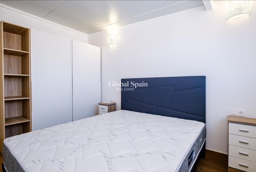 Resale - APARTMENT -
TORREVIEJA - Playa del Cura