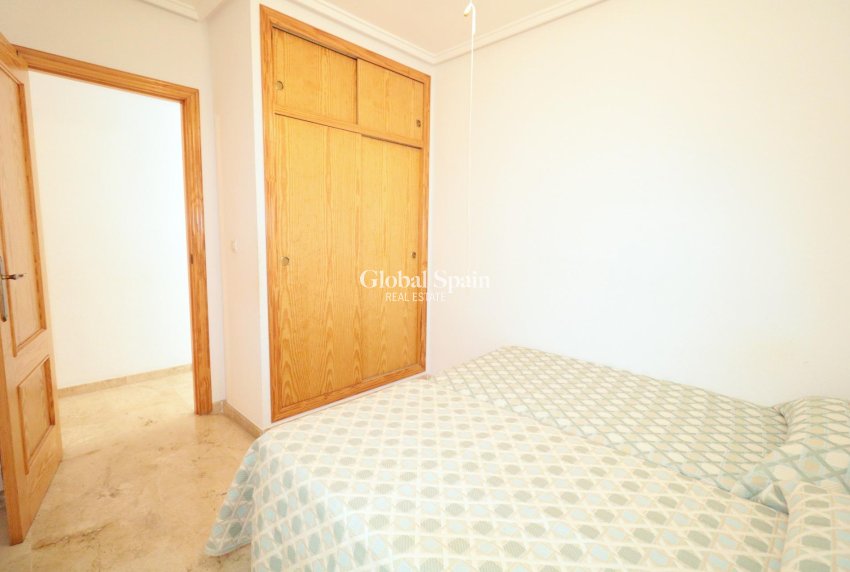 Resale - APARTMENT -
TORREVIEJA - Playa del Cura