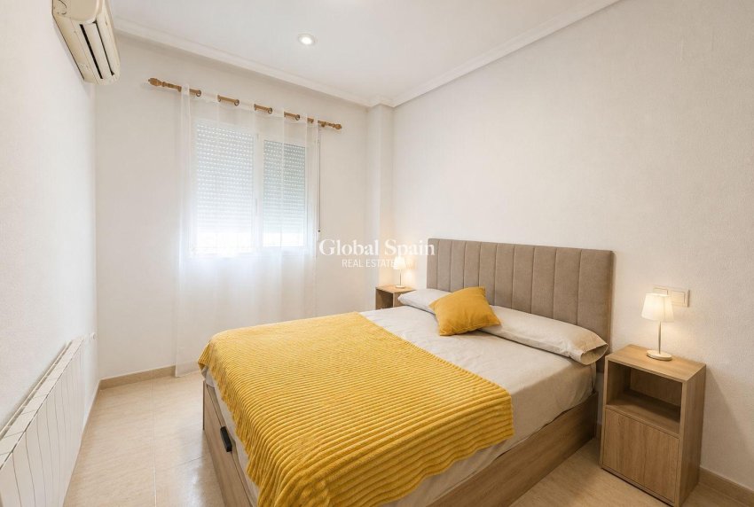 Resale - APARTMENT -
TORREVIEJA - Playa del Cura