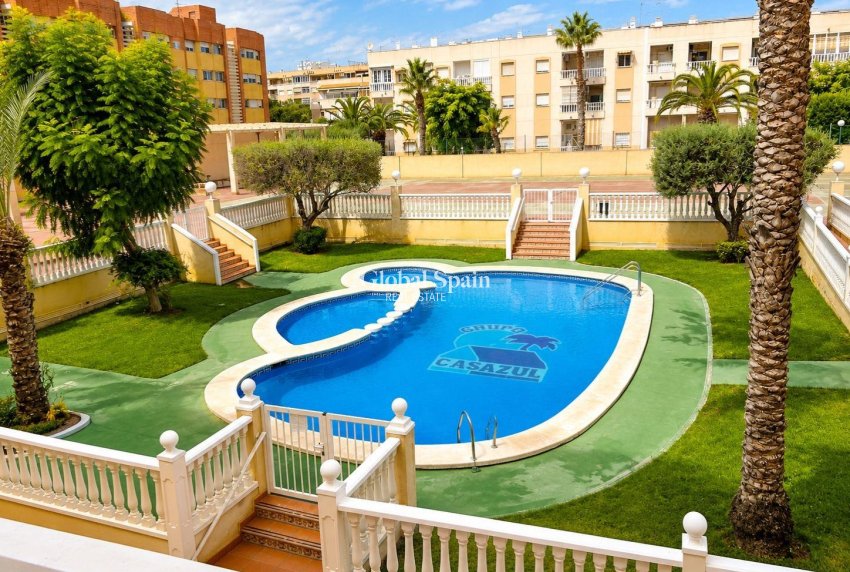 Resale - APARTMENT -
TORREVIEJA - Playa del Cura