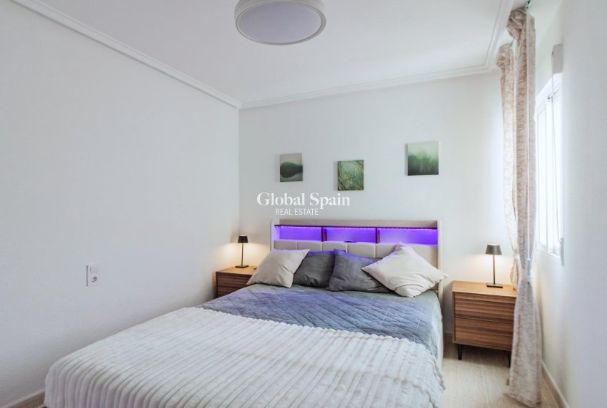 Resale - APARTMENT -
TORREVIEJA - Playa del Cura