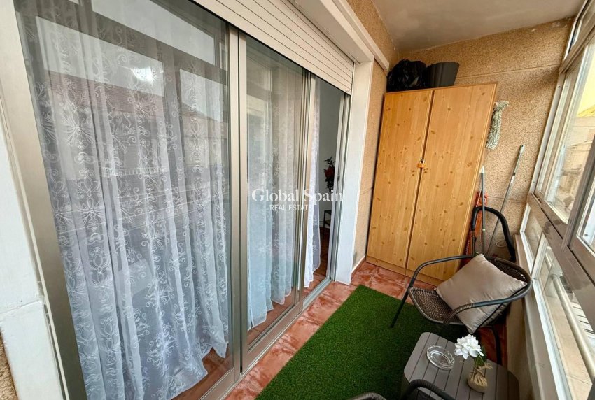 Resale - APARTMENT -
TORREVIEJA - Playa del Cura