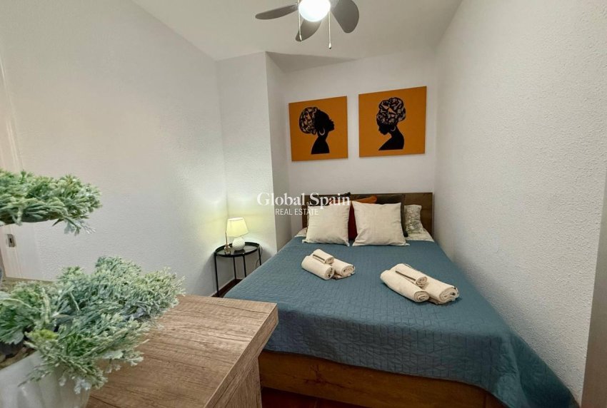 Resale - APARTMENT -
TORREVIEJA - Playa del Cura