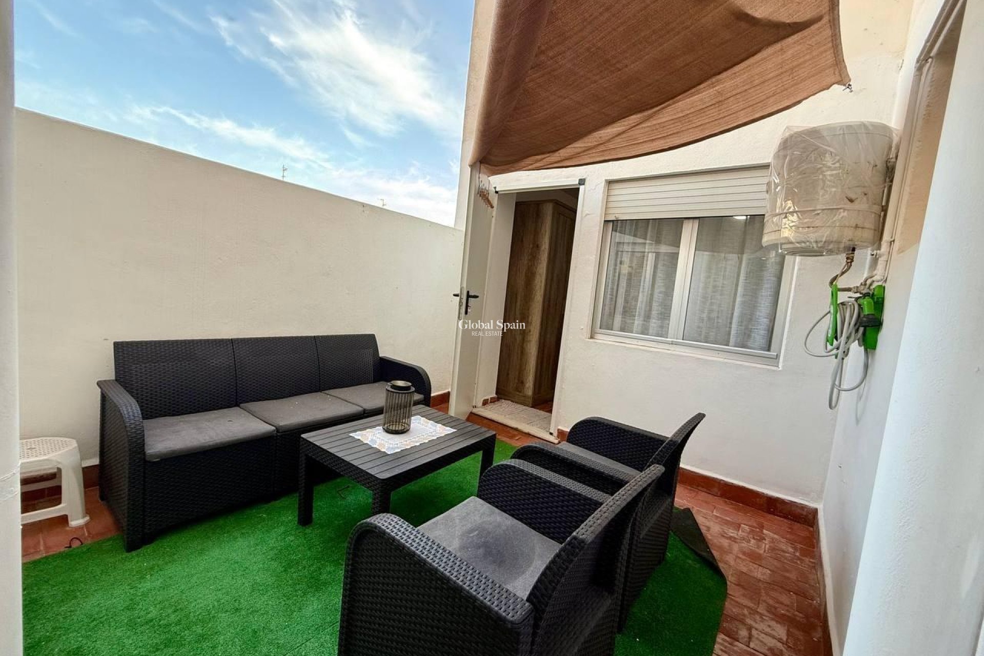 Resale - APARTMENT -
TORREVIEJA - Playa del Cura