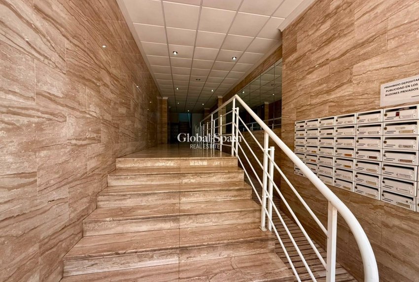 Resale - APARTMENT -
TORREVIEJA - Playa del Cura