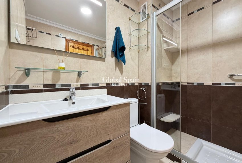 Resale - APARTMENT -
TORREVIEJA - Playa del Cura