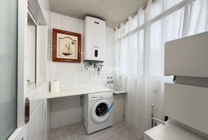 Resale - APARTMENT -
TORREVIEJA - Playa del Cura