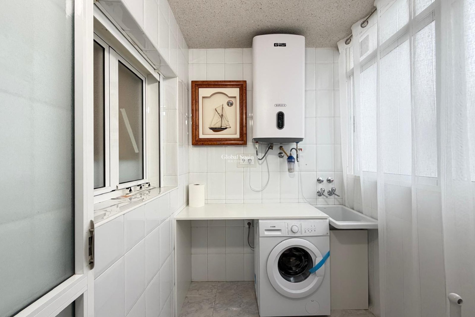 Resale - APARTMENT -
TORREVIEJA - Playa del Cura