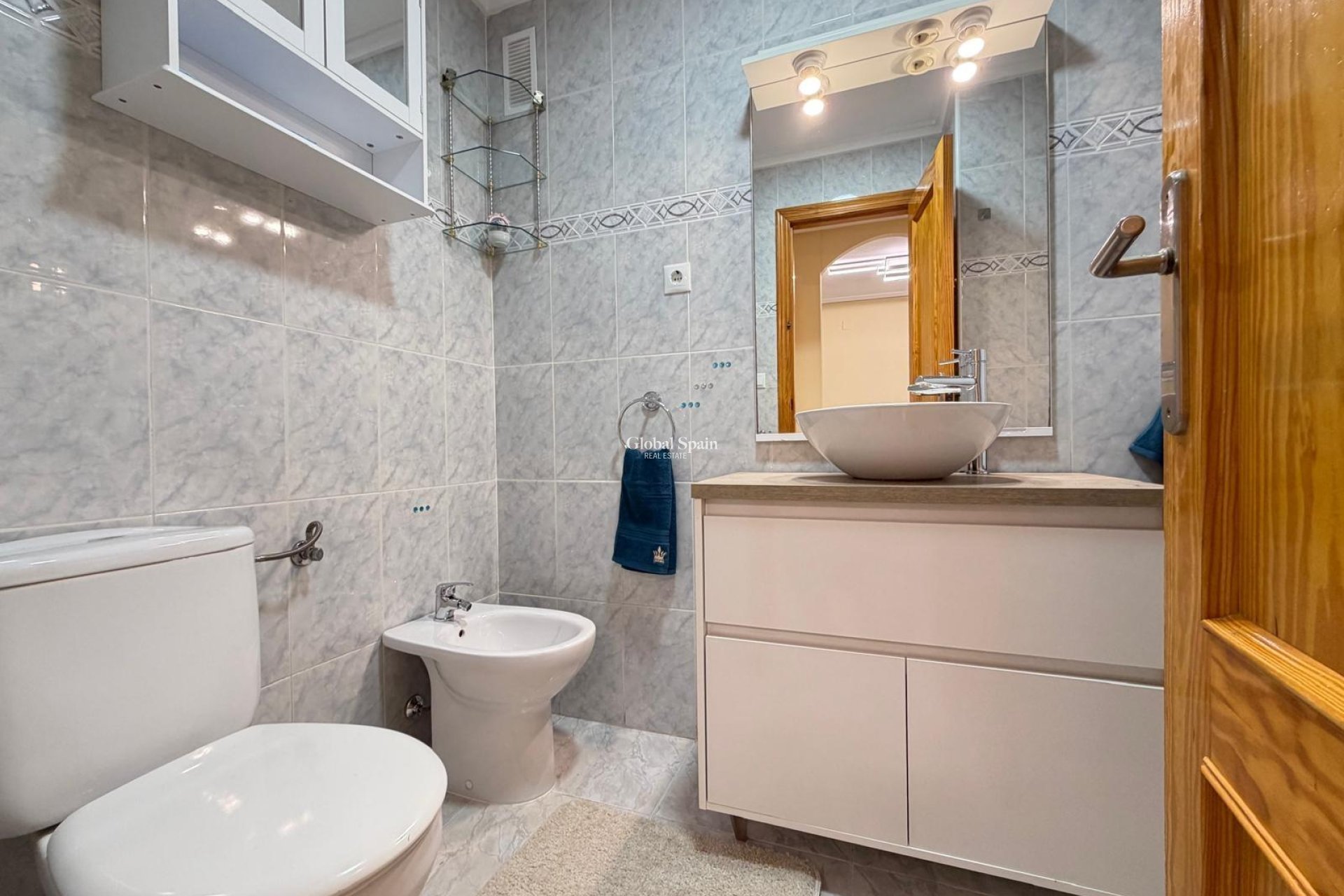 Resale - APARTMENT -
TORREVIEJA - Playa del Cura