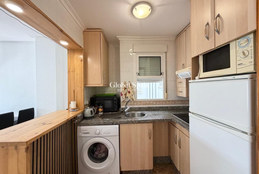 Resale - APARTMENT -
TORREVIEJA - Playa del Cura