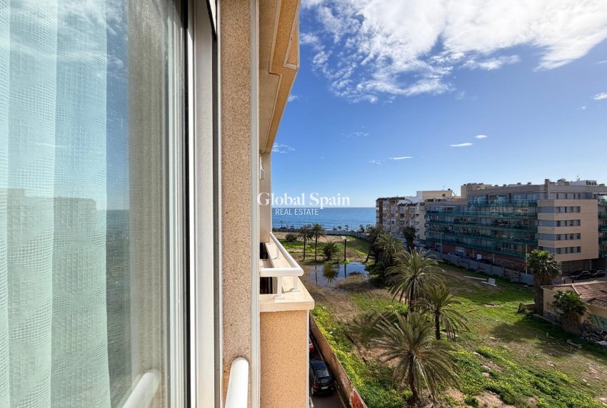 Resale - APARTMENT -
TORREVIEJA - Playa del Cura
