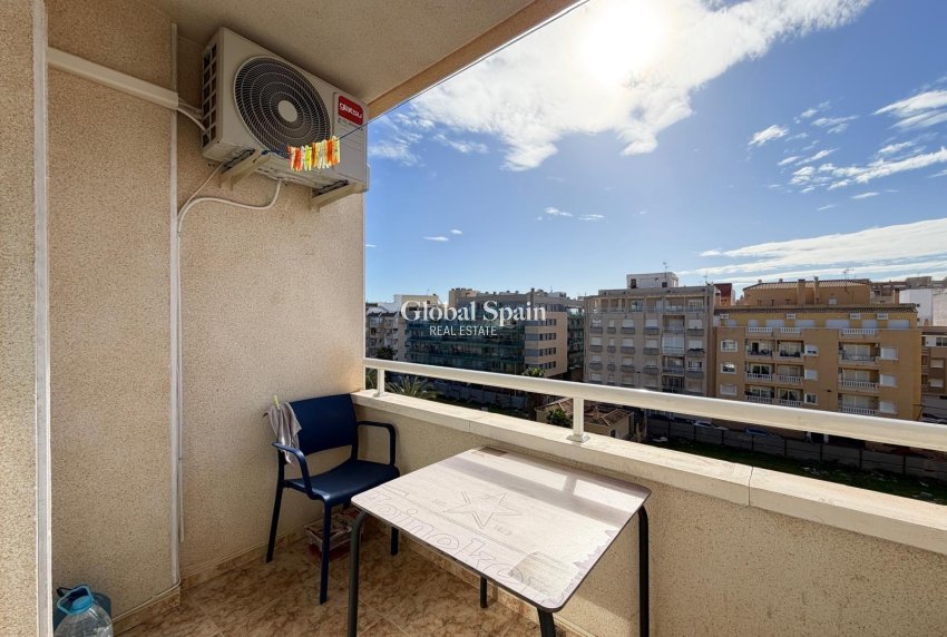 Resale - APARTMENT -
TORREVIEJA - Playa del Cura