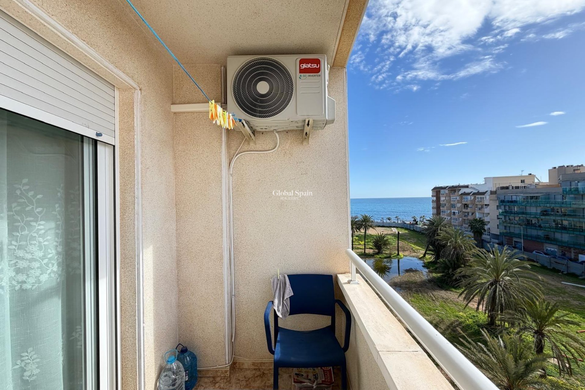 Resale - APARTMENT -
TORREVIEJA - Playa del Cura