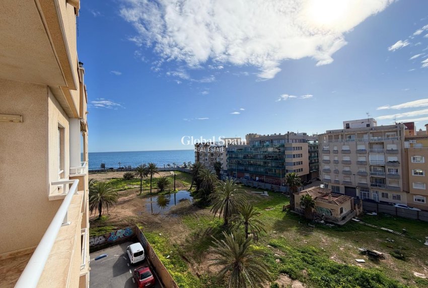 Resale - APARTMENT -
TORREVIEJA - Playa del Cura