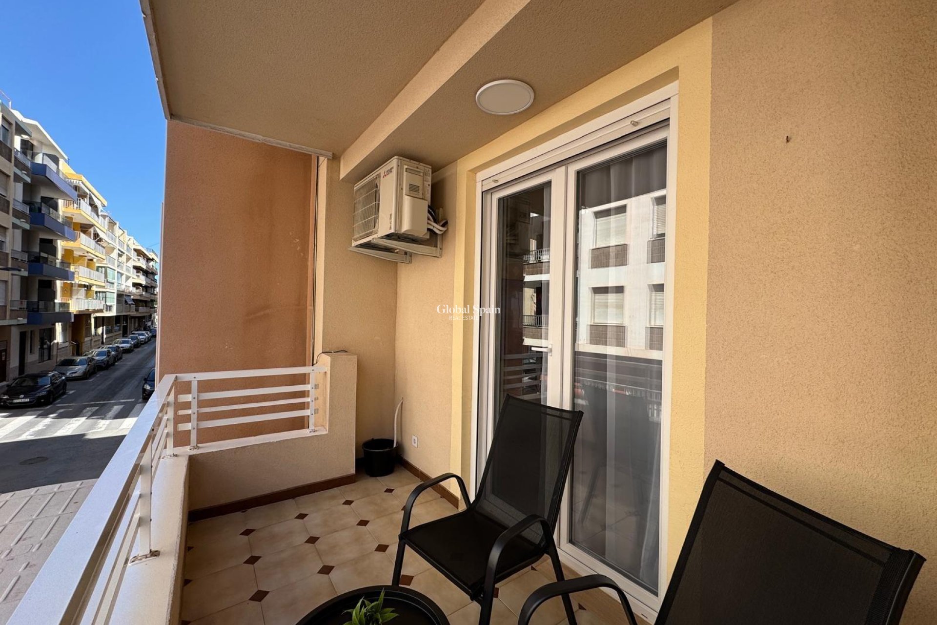 Resale - APARTMENT -
TORREVIEJA - Playa del Cura