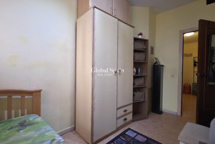 Resale - APARTMENT -
TORREVIEJA - Playa del Cura