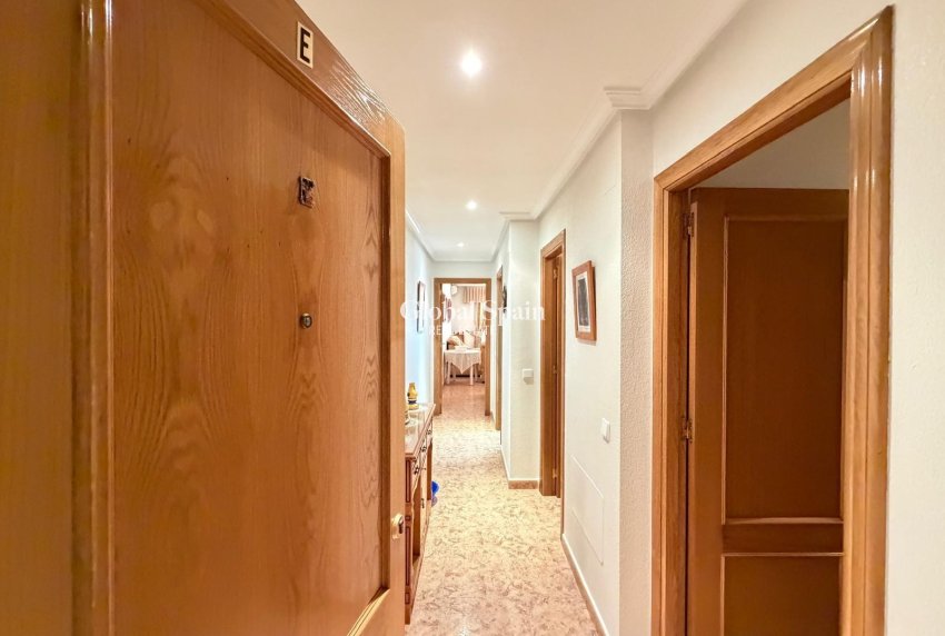 Resale - APARTMENT -
TORREVIEJA - Playa del Cura