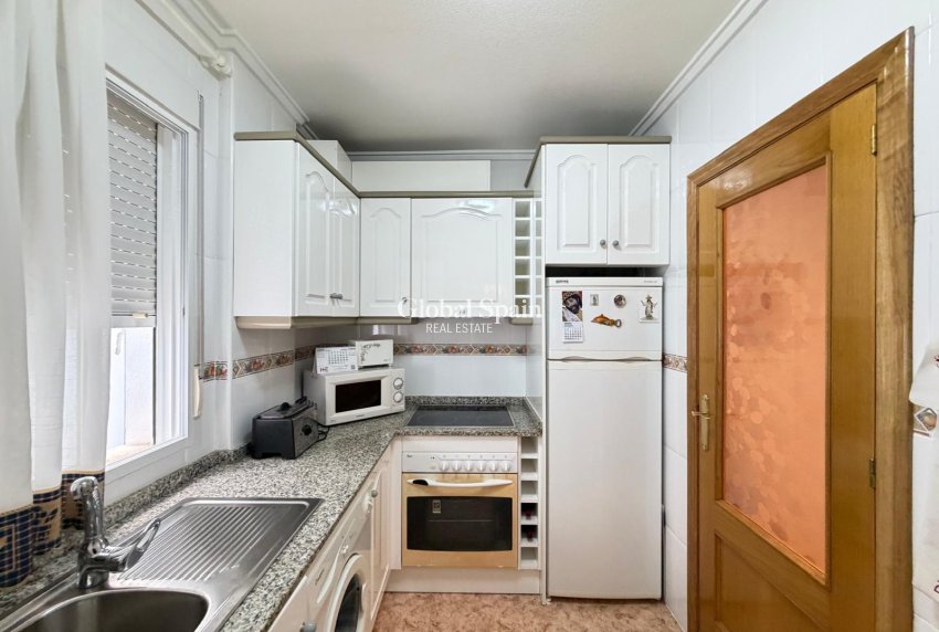 Resale - APARTMENT -
TORREVIEJA - Playa del Cura